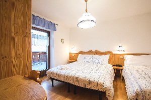 Hotel VEZZANA wakacje