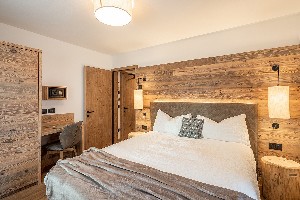 Hotel VEZZANA wakacje