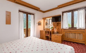 Hotel BELLAVISTA (GIUSTINO) wakacje