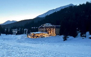 Hotel GOLF HOTEL CAMPIGLIO wakacje