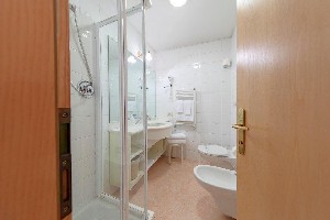 Hotel HOTEL CRISTIANIA wakacje