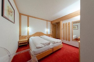 Hotel HOTEL CRISTIANIA wakacje