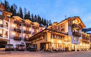 Hotel FOLGARIDA wakacje