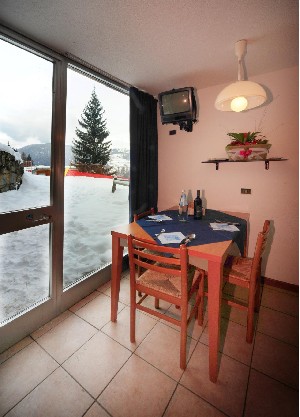 Hotel RESIDENCE LORES 2 wakacje