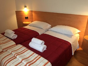 Hotel APARTMENTS CASA DALSAS wakacje