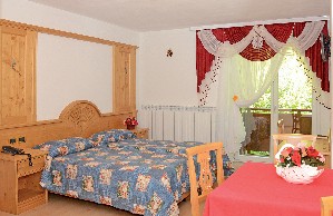 Hotel APARTAMENTY LA ROCCIA wakacje