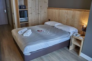 Hotel CLUB PIANDINEVE wakacje