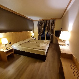 Hotel CLUB PIANDINEVE wakacje