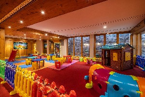 Hotel CLUB PIANDINEVE wakacje