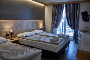 Hotel CLUB PIANDINEVE wakacje