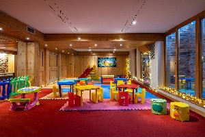 Hotel CLUB PIANDINEVE wakacje