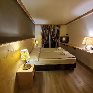 Hotel CLUB PIANDINEVE wakacje