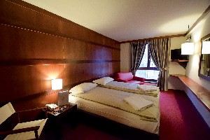 Hotel CLUB PIANDINEVE wakacje