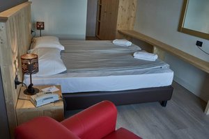 Hotel CLUB PIANDINEVE wakacje