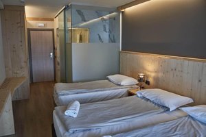 Hotel CLUB PIANDINEVE wakacje