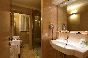 Hotel GRAND HOTEL MIRAMONTI wakacje