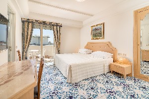 Hotel UNIVERSAL wakacje