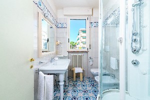 Hotel UNIVERSAL wakacje