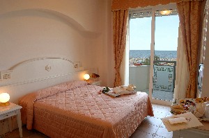 Hotel UNIVERSAL wakacje