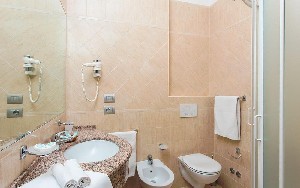 Hotel AMBASCIATORI wakacje