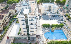 Hotel DE PARIS wakacje