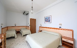 Hotel DE PARIS wakacje