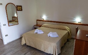 Hotel KENNEDY wakacje