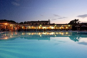 Hotel VILLAGGIO LA CECINELLA wakacje