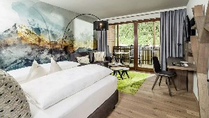 Hotel SCHWARZENSTEIN ALPINE LUXURY SPA RESORT wakacje