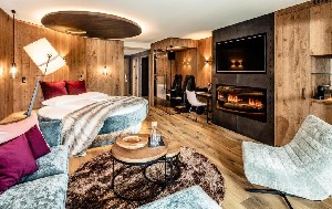 Hotel SCHWARZENSTEIN ALPINE LUXURY SPA RESORT wakacje