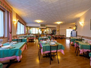 Hotel CLUB FUNIVIA wakacje