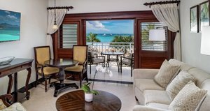 P1 - Sundowner Beachfront Penthouse One Bedroom Bu