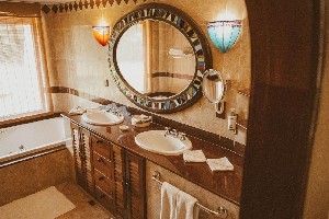 Hotel EXIMdiscovery - Czerwona Ziemia i Mgły Kilimandżaro wakacje