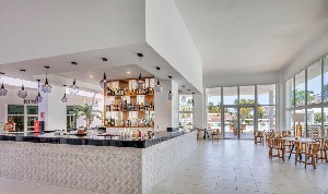 Restaurant/bars