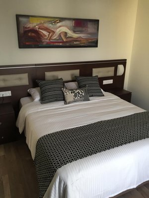 Hotel LIVADHIOTIS CITY HOTEL wakacje