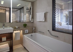 Hotel FOUR SEASONS wakacje