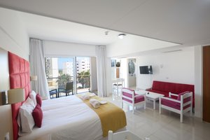 Standard Studio (Balcony)