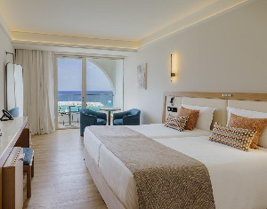 Hotel GOLDEN COAST wakacje