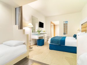 Hotel LEONARDO CYPRIA BAY wakacje