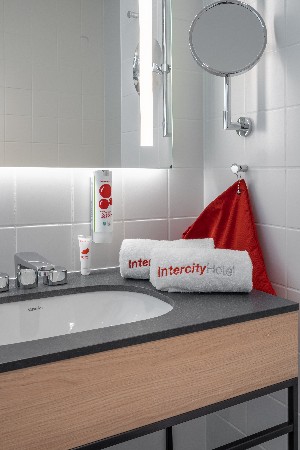 Hotel INTERCITYHOTEL BUDAPEST wakacje