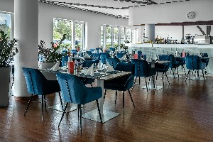 Hotel YACHT WELLNESS & BUSINESS SIOFOK wakacje