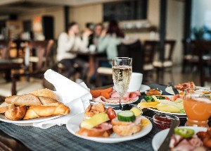 Hotel ZENIT BALATON wakacje