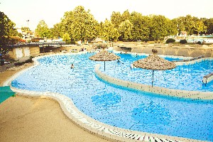 Hotel HUNGUEST BÜK wakacje