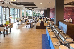 Hotel PARK INN BY RADISSON SÁRVÁR RESORT & SPA wakacje