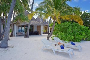 Hotel ANGAGA ISLAND RESORT & SPA wakacje