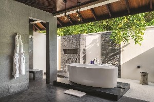 Hotel ATMOSPHERE KANIFUSHI wakacje