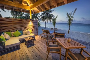 Hotel HURAWALHI wakacje