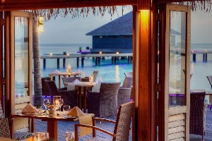 Hotel KOMANDOO ISLAND RESORT & SPA wakacje