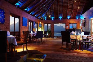 Hotel KOMANDOO ISLAND RESORT & SPA wakacje