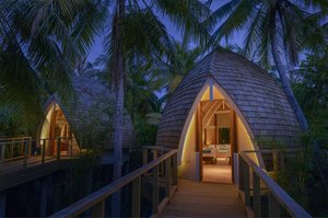 Hotel EMERALD FAARUFUSHI RESORT & SPA wakacje